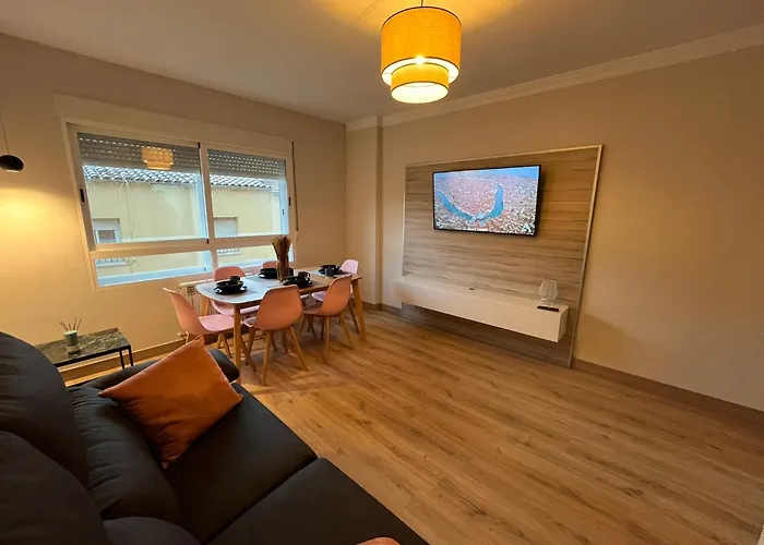 Apartamento Junto A La Feria Con 2 Dormitorios Y Aire Acondicionado